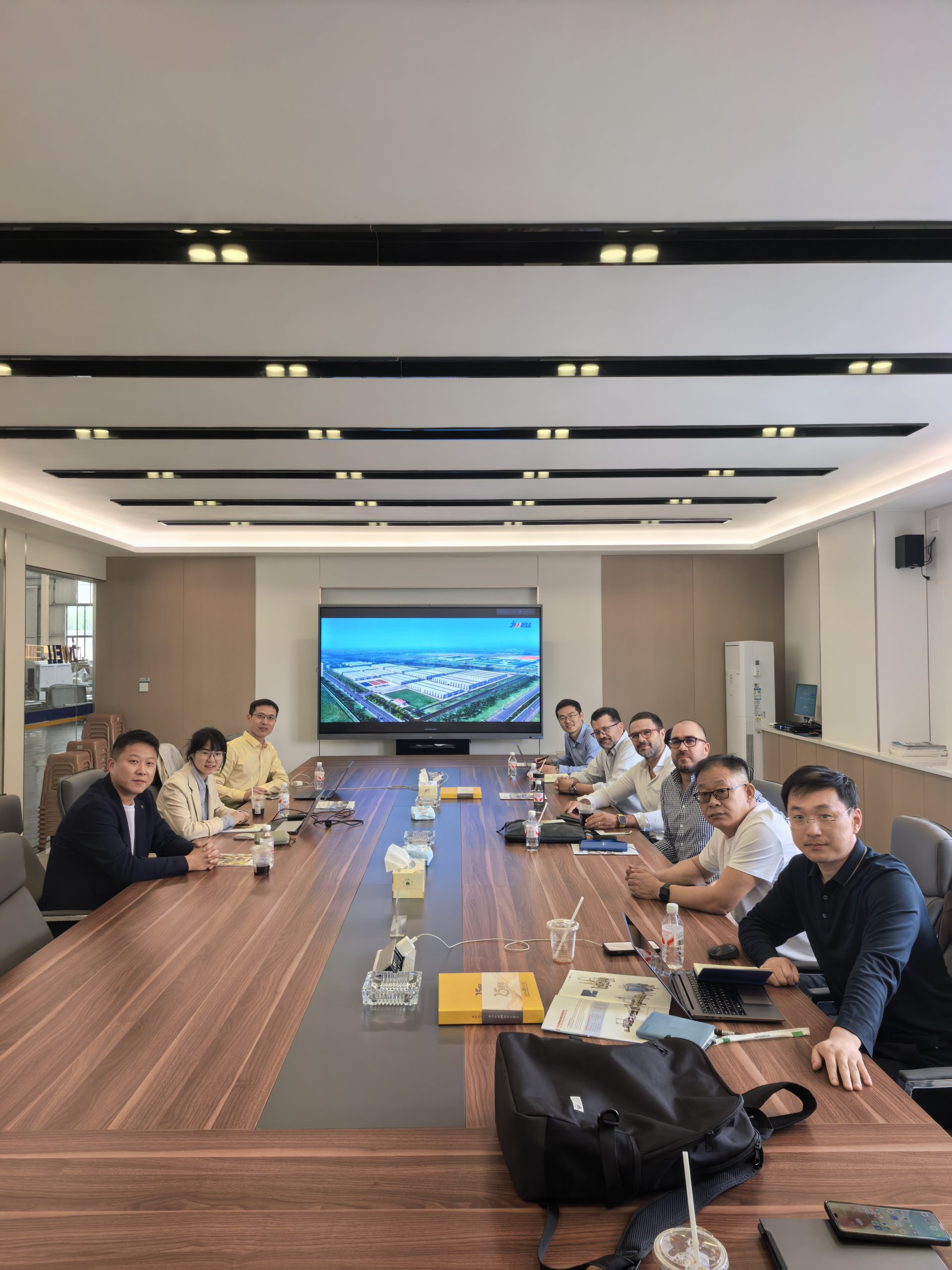 Technical discussion on Mexico new plant project between Haier and JWELL